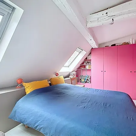 Large 3-room Near The Saint Martin Canal Paříž